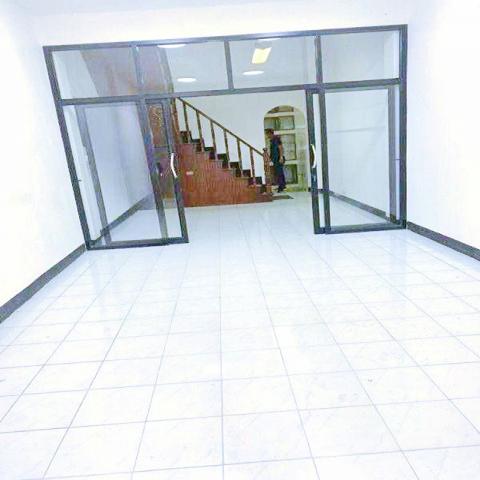 ให้เช่าอาคารพาณิชย์ 5 ชั้น จามจุรีสแควร์ 900ม.MRT สามย่าน 800ม 9ตร.วา.310ตร.ม.3 นอน เซนต์แอนดรูส์ สาทร 1.8 กม. 