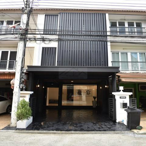 ขายทาวน์โฮม 3 ชั้น โครงการคาซ่า ซิตี้ สุคนธสวัสดิ์ 2 เกษตร-นวมินทร์ ใกล้เลียบด่วน  