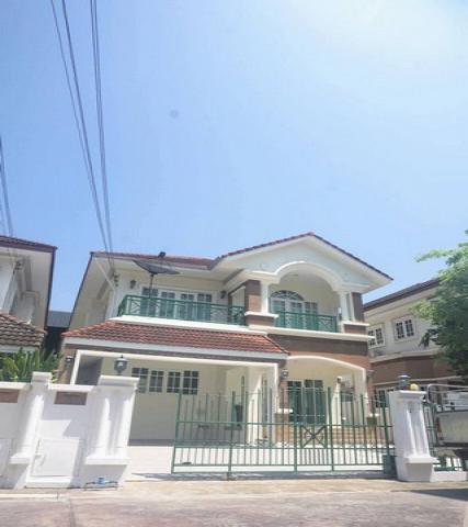 บ้านเดี่ยว 2ชั้น ปรับปรุงแล้วพร้อมเข้าอยู่ ย่านศรีนครินทร์  