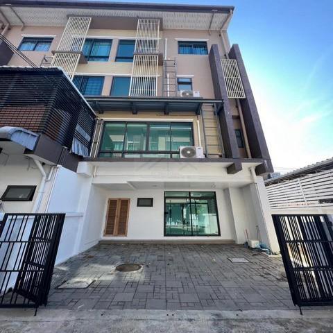 ให้เช่าโฮมออฟฟิศ 4 ชั้น หมู่บ้าน Up Town สาธุประดิษฐ์ 20 - จันทน์ 43 ห้องมุม ใกล้เซ็นทรัลพระราม 3 