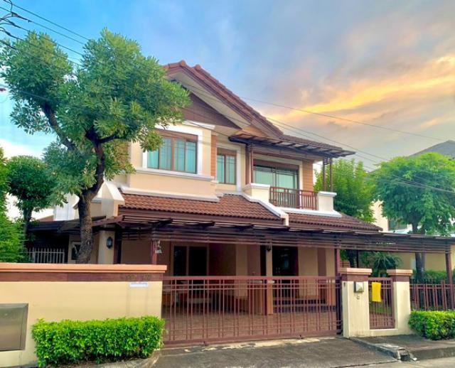 บ้านเดี่ยว 2 ชั้น หมู่บ้าน เศรษฐสิริ วงแหวน สุขาภิบาล 2 (โครงการคุณภาพจากแสนสิริ) สังคมดี เฟอร์นิเจอร์ครบ