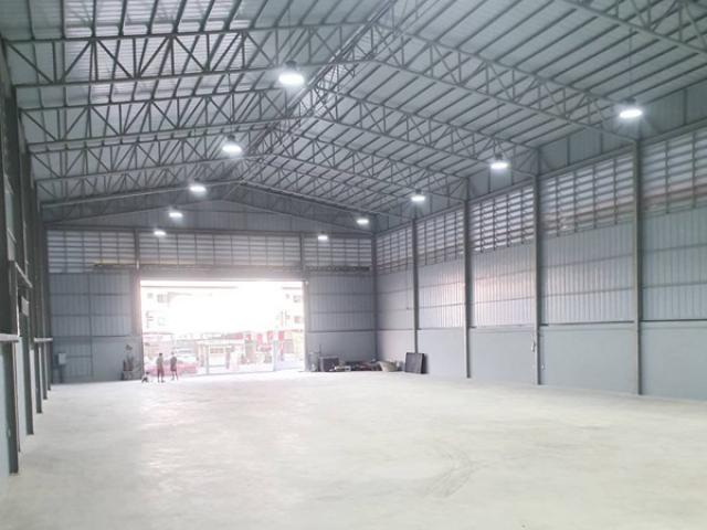 ให้เช่าอาคารคลังสินค้า/โกดัง พื้นที่ใช้สอย 1400 ตร.ม ออฟฟิศ รับน้ำหนักพื้นได้ 6ตัน/ตร.ม ถนน พหลโยธิน 54 เพิ่มสิน ราคาเช่า 230,000 บ/ด  