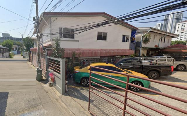 เกทเวย์ แอท บางซื่อ 800 ม.ให้เช่าบ้านเดี่ยว 2 ชั้น MRT บางโพ 700 ม.  32 ตร.วา.242 ตร.ม.8 นอน 5น้ำ ย่านพระราม 7 บางโพ