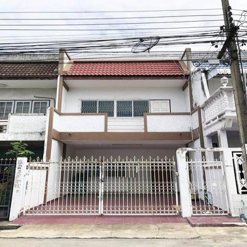 ให้เช่าทาวน์เฮ้าส์ 2 ชั้น 2 ห้องนอน หมู่บ้านคลองจั่นวิลล่า 1 ซอยนวมินทร์ 32 เดินทางสะดวก เหมาะอยู่อาศัย