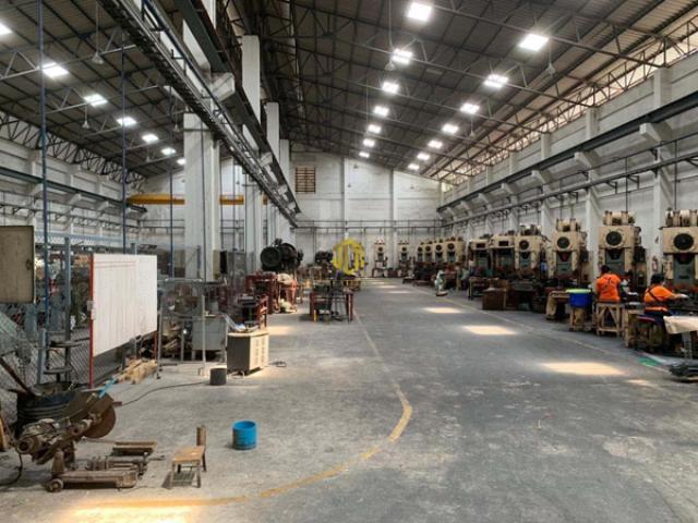 รง. โรงงานสีม่วงพะรสมุทรเจดีย์ ลดกระจาย ใกล้ทางด่วน พระสมุทรเจดีย์