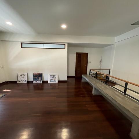 P637 ด่วน ให้เช่า บ้านแฝด ลาดพร้าว 26  ใกล้ MRT ลาดพร้าว 900 เมตร mrt รัชดา ทำเลดี เดินทางสะดวก เหมาะอยู่อาศัย ไม่รับสัตว์เลี้ยง