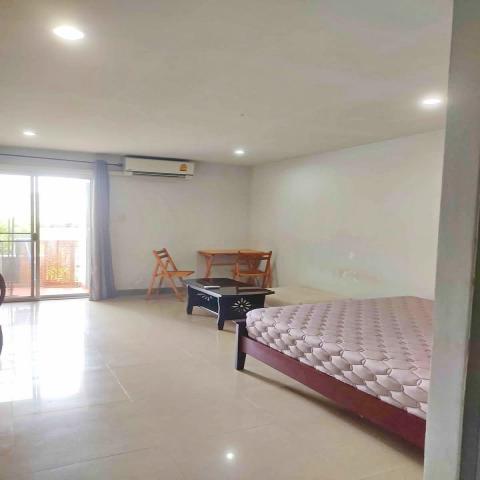พร้อมเฟอร์  รร.นานาชาติเวลล์ส 700 ม. รีเจ้นท์ โฮม1-4 BTS บางจาก 1 กม.ให้เช่าคอนโด รีเจ้นท์ โฮม ชั้น 3  31ตร.ม.1นอน ตลาดพระโขนง 1.5 กม.
