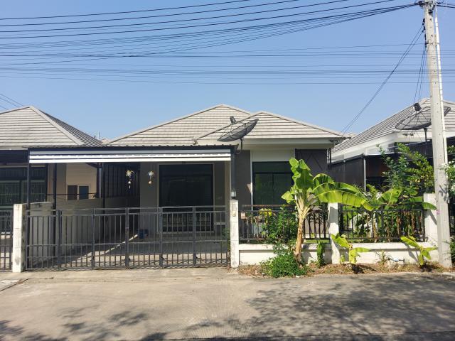 ขายบ้านแฝดมือสอง อำเภอศรีราชา จังหวัดชลบุรี โครงการ เดอะเซ็นทรัลทาวน์ บึง ศรีราชา