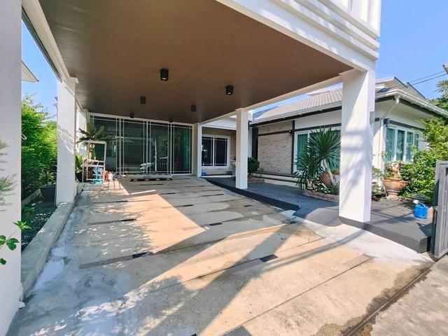 LVPP53162 ขาย บ้านหลังใหญ่ หมู่บ้านมัณฑนา กรุงเทพกรีฑา 7 บรรยากาศเงียบสงบ มีความเป็นส่วนตัว เหมาะกับการพักผ่อน