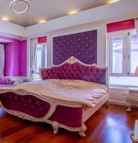 ขายบ้านหรู สไตล์บาหลี เกษตรนวมินทร์ แบ่งเป็นบ้าน 4 หลัง ในพื้นที่เดียวกันมีสระว่ายน้ำ ราคาดีทำเลดีติดต่อผึ้งรติ โทร 061-9419-639 