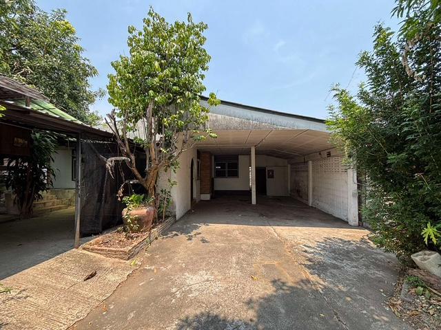 บ้านเดี่ยว ทำเลดี ใกล้เมืองเชียงใหม่ เหมาะซื้อรีโนเวทขายต่อ