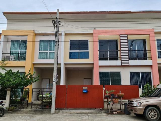ขาย ทาวน์เฮ้าส์ 2 ชั้น เพ็ญศิริ 4 หนองจอก กรุงเทพ  PTT00538