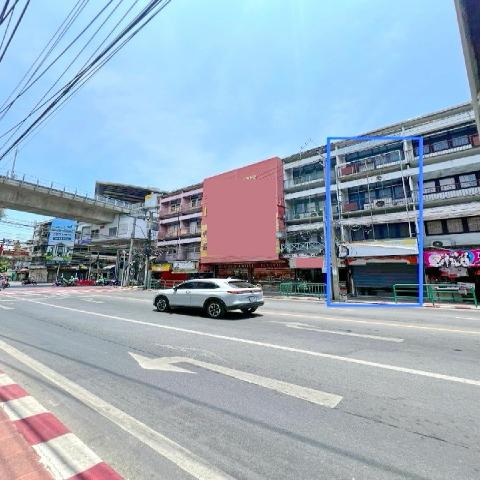 แม็คโคร จรัญสนิทวงศ์ 700 ม. MRT บางขุนนนท์ 500 ม 3นอน อาคารพาณิชย์ 4 ชั้น ทำเลดี 3 น้ำ 23 ตร.วา.370 ตร.ม. โลตัส ปิ่นเกล้า 1.9 กม.
