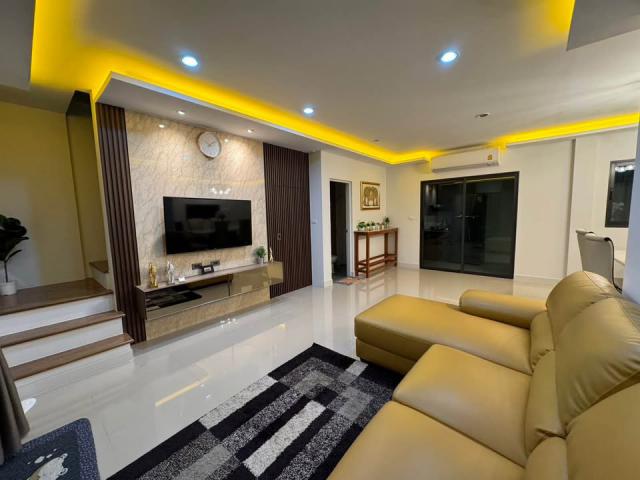 BH3607 ขาย / เช่า ทาวน์โฮม Pleno สุขุมวิท-บางนา 2 หลังมุม หน้าสวน ทำเลดีที่สุดในโครงการ เพียง 3 นาทีถึงเมกา บางนา