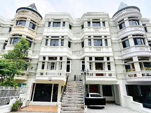 ARLมักกะสัน 570กม. ให้เช่าทาวน์เฺฮาส์หรู 4 ชั้น MRTเพชรบุรี 550ม. สุขุมวิท  534 ตร.ม.34ตร.วา.ใจกลาง.4 นอน เทอร์มินัล 21 1.2 กม.