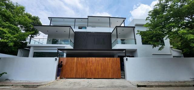 ให้เช่า Home office หรู 3 ชั้น 730 ตรม. ใจกลางสุขุมวิท สุขุมวิท71 ซอยปรีดีพนมยงค์26 ใกล้ทางด่วน ใกล้ BTS พระโขนง