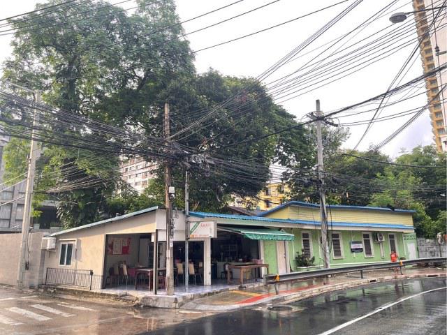 ให้เช่า ที่ดินแปลง ติดถนนซอยสุขุมวิท 39 เนื้อที่ 49 ตร.ว.ทำเลหายาก ใจกลางพร้อมพงษ์ เหมาะสำหรับสร้างบ้านพัก ร้านอาหาร Café เขตวัฒนา กรุงเทพฯ