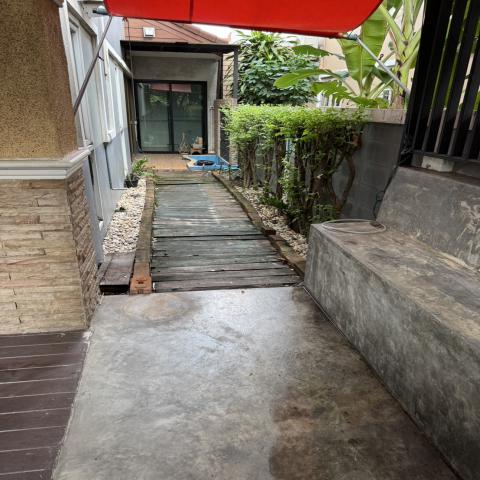 ขายบ้านเดี่ยว 2 ชั้น ทำเลดี หมู่บ้านบุรีรมย์ ซาฟารีย์ เขตคลองสามวา จังหวัดกรุงเทพมหานคร
