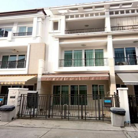 HR 6058 ให้เช่าทาวน์โฮม3ชั้นเลี้ยงสัตว์ได้ 200 ตร.ม. 3นอนย่านพระราม3 สาธร เจริญราษฎร์ บ้านกลางกรุงสาธรพร้อมอยู่