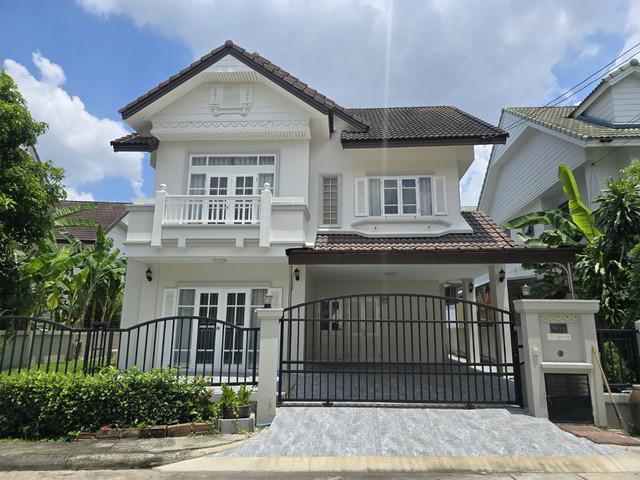 บ้าน พาร์คเวย์ ชาเล่ต์ รามคำแหง 190/1  40000 บาท. ไม่ไกลจาก บิ๊กซี NICE บ้านเดี่ยวทำเลดี บ้านสภาพใหม่