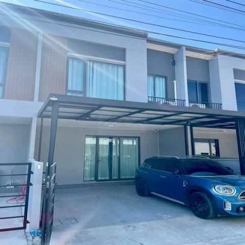 ให้เช่าทาวน์โฮม 2 ชั้น 120 ตรม. โครงการ Pleno สุขุมวิท-บางนา 2 เฟอร์พร้อมอยู่ ใกล้เมกะบางนา