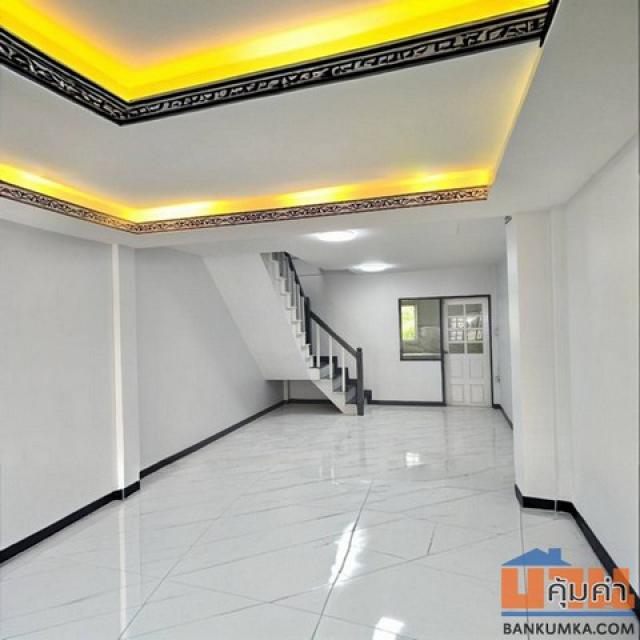 ขายทาวน์เฮาส์ 2 ชั้น พร้อมอยู่ หมู่บ้านพนาสนธิ์ 2 ซ.นิมิตรใหม่ 1 เขตมีนบุรี กรุงเทพมหานคร