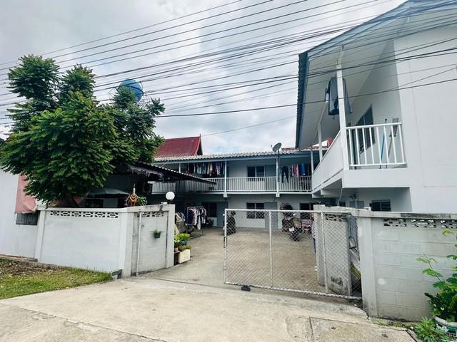 หอพัก 2 ชั้น 15 ห้อง รีโนเวทใหม่ทั้งหมด ทำเลทอง ผู้เช่าเต็ม เมืองเชียงใหม่