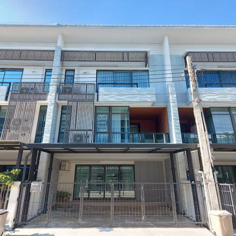 BH3626 ให้เช่าทาวน์โฮม 3 ชั้น หมู่บ้านเพล็กซ์ บางนา กม.5 ใกล้เมกะบางนา ทำเลดีติดถนนใหญ่ พร้อมเฟอร์บางส่วน