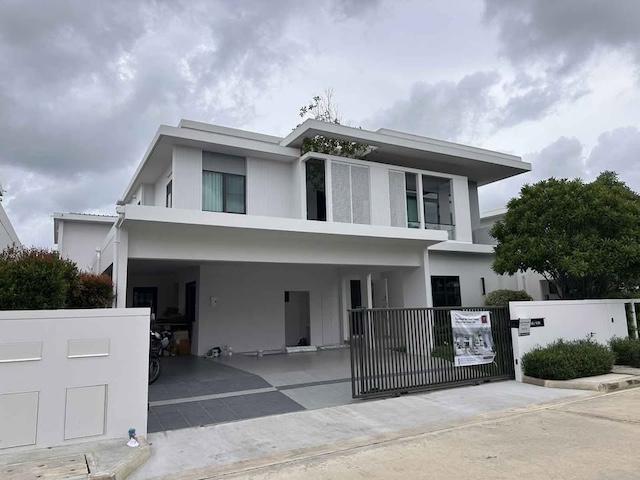 HR 6069 ให้เช่าบ้านเดี่ยว มัณฑนา บางนา กม.15 ใกล้เมกะบางนา 