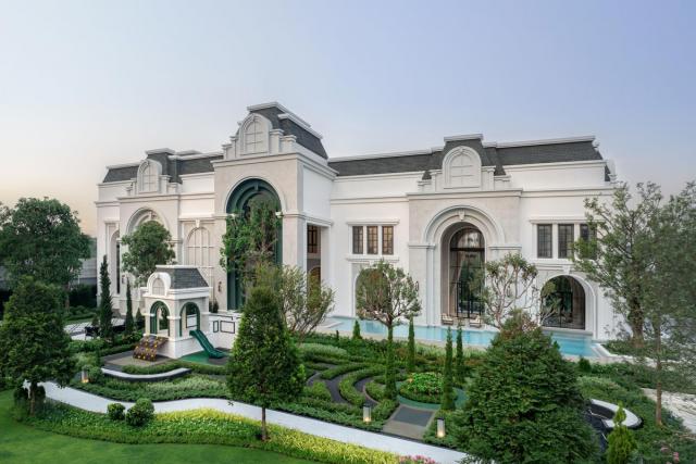 บ้านเดี่ยวหรูหลังใหญ่ The Palazzo ปิ่นเกล้า พร้อมสระว่ายน้ำส่วนตัว ถนนบรมราชชนนี ทวีวัฒนา กรุงเทพมหานคร 