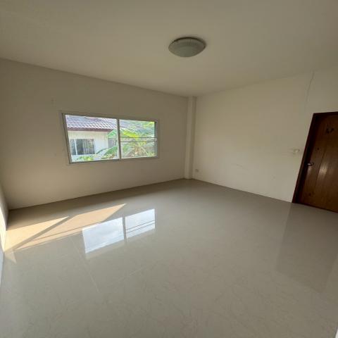 ขายบ้านเดี่ยว ชั้นเดียว หมู่บ้านวโรรส 1 ถนนสาย 11 ปลวกแดง