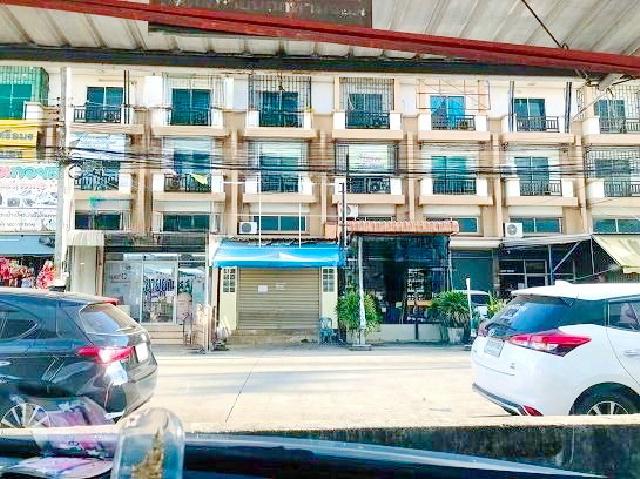 ตลาดชัชวาล คลอง 7 3.5 กม. รพ.CGH ลำลูกกา 600ม.ให้เช่าอาคารพาณิชย์ 3.5 ชั้น  24 ตร.วา.310 ตร.ม.รร.เปรมฤทัย ลำลูกกา 3.4 กม. 2 นอน 3 น้ำ