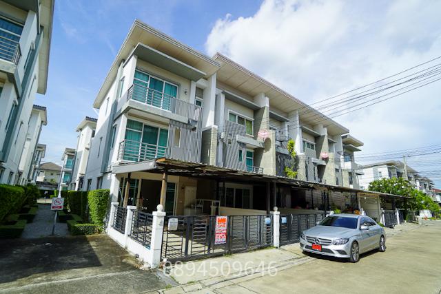 ขาย ทาวน์โฮม 3 ชั้น ทาวน์ อเวนิว พระราม 9 หลังมุม 20.4 ตร.วา 3 ห้องนอน 3 ห้องน้ำ ในซอยกรุงเทพกรีฑา 7