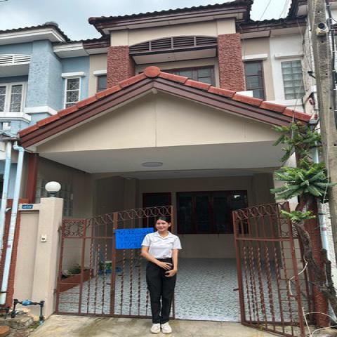 ขายทาวน์เฮ้าส์ หมู่บ้านบุศรินทร์1 คลอง2 รังสิต ปทุมธานี