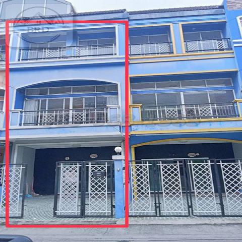 ทำเลทอง ทำเลเมือง ทาวน์โฮม 3 ชั้น ถนนนวมินทร์ - ถนนนวลจันทร์ บึงกุ่ม กรุงเทพมหานคร