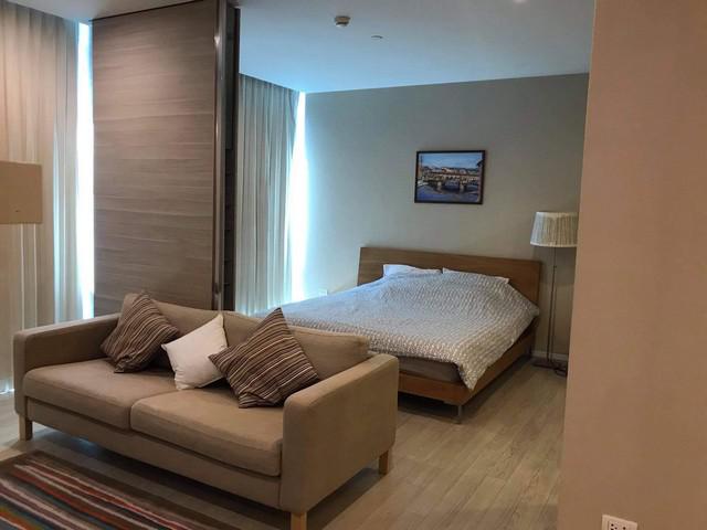 เช่า RR119 The Room Sukhumvit 21 ห้องสวย เฟอร์นิเจอร์ครบครัน