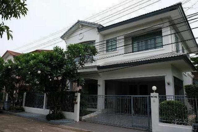 ให้เช่าบ้านเดี่ยว เฟอร์นิเจอร์ครบ 3 ห้องนอน 4 ห้องน้ำ หมู่บ้านม้ณฑนา ศรีนครินทร์ ศรีด่าน 22