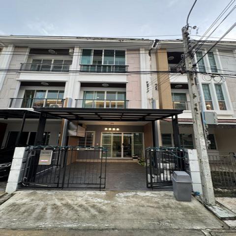 ให้เช่าบ้าน เฟอร์ครบ พร้อมเครื่องใช้ไฟฟ้า ทาวน์โฮม 3ชั้น ใกล้ BTSวุฒากาศ บ้านกลางเมือง เอสเซ้นส์ สาทร - ตากสิน 2