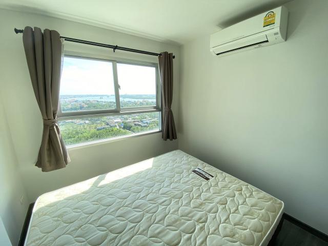 The Trust Erawan nice quiet clean 18th floor BTS Erawan