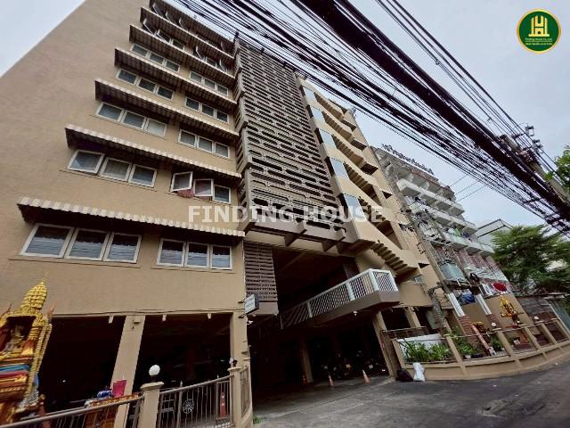 ขายอพาร์ทเม้นท์ 8 ชั้น 125 ห้อง ใจกลางเมืองซอยรางน้ำ (ใกล้อนุสาวรีย์ชัยฯ)