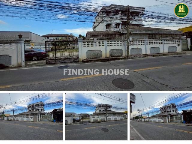 ขายบ้านใหญ่ 3 ชั้น ลาดพร้าว 80 แยก 22 เนื้อที่ 246 ตร.ว. 12 ห้องนอน 10 ห้องน้ำ พื้นที่กลางเมืองแบบจัดเต็ม