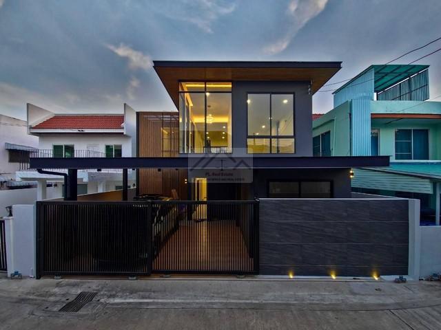 ขายบ้านเดี่ยว 2 ชั้น 42 ตรว. Private Luxury Pool Villa ซ.สุขุมวิท 60 ทับ 1 ใกล้ BTS บางจาก