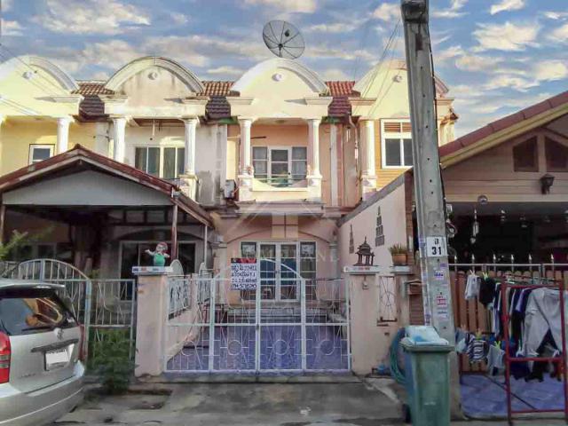 ทาวน์เฮ้าส์ 2 ชั้น หมู่บ้าน วิโรจน์วิลล์ บ้านกล้วย - ไทรน้อย ทำเลดี ราคาถูก