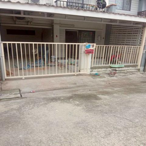 ให้เช่าทาวเฮ้าส์ 2 ชั้น​หมู่บ้านพฤกษา 58  ถนนศรีวารีน้อย ซอย ลาดกระบัง54