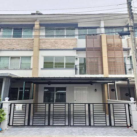 ขายถูก ทาวน์โฮม Town Plus เกษตร–นวมินทร์ 20 ตร.ว รีโนเวทใหม่ พร้อมอยู่ ใกล้บุญถาวร เกษตรนวมินทร์