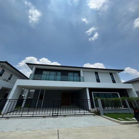 HR2633ให้เช่าบ้านเดี่ยว หลังมุม ตกแต่งใหม่ พร้อมอยู่ โครงการ Centro วิภาวดี ใกล้Harrow International School 