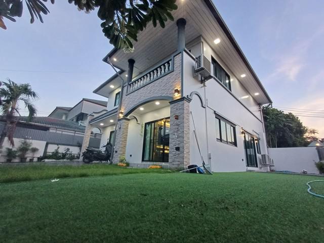 HR2644ให้เช่าบ้านเดี่ยว หมู่บ้านฐานทอง ถนน เฉลิมพระเกียรติรัชกาลที่ 9 ซอย 54 ใกล้สวนหลวงร.9 เดินทางสะดวก