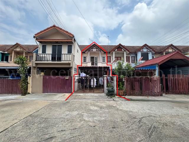 P1 ทาวน์เฮ้าส์ หมู่บ้านฟลาวเวอรี่โฮม ซอยวัดสลักเหนือ ใกล้เมืองทองธานี