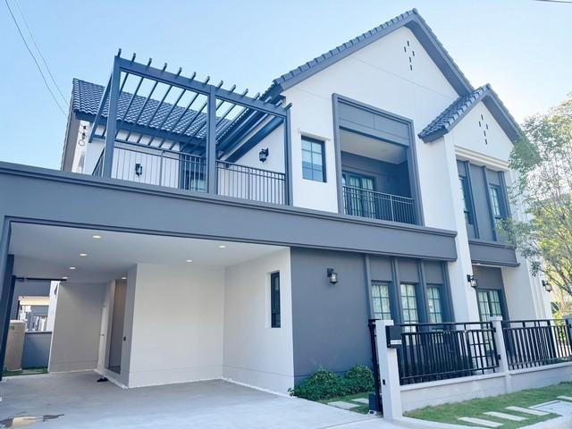 ขายบ้านเดี่ยว 2 ชั้น 303 ตรม. โครงการ Centro เซนโทร บางนา ใกล้ Mega Bangna