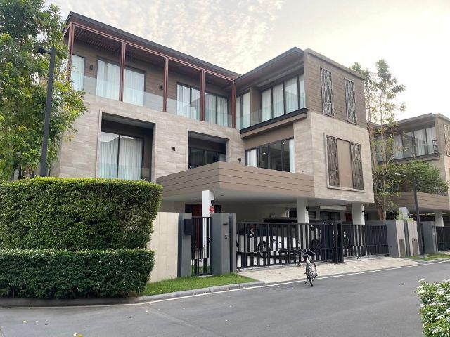 ขาย/ให้เช่า บ้านเดี่ยว 3ชั้น หลังมุม โครงการหมู่บ้าน VANA RESIDENCE พร้อมลิฟต์ 58 ตรว 420 ตรม สิ่งอำนวยความสะดวกครบครันพร้อมอยู่